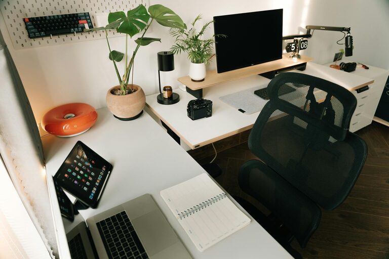 Tips for Organising a Clutter-Free Home Office to Boost Productivity and Comfort